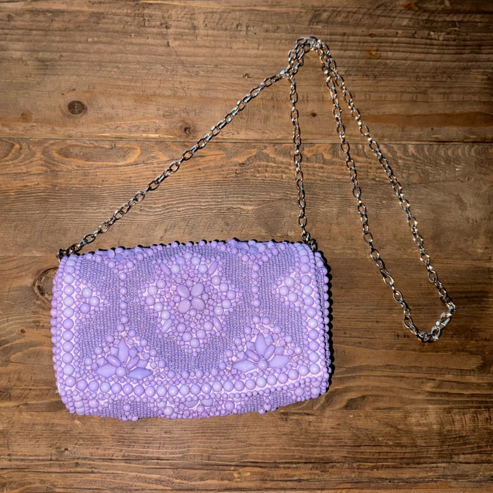Lilac Beaded Purse with Silver Chain